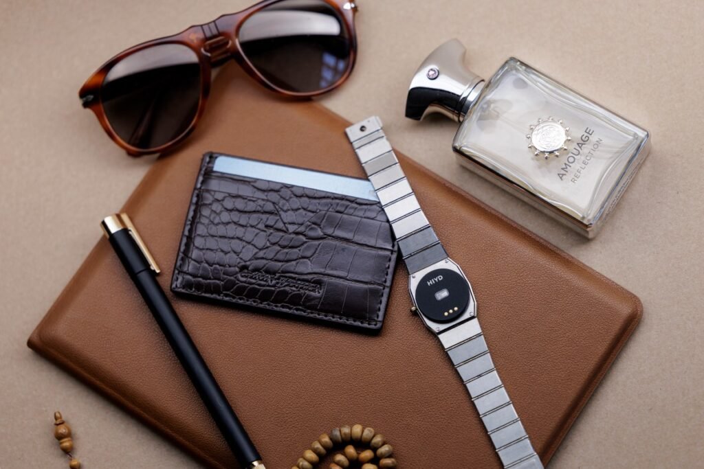 Hiyd is a health tracker that attaches to the watch you already wear Hiyd is a health tracker that attaches to the watch you already wear